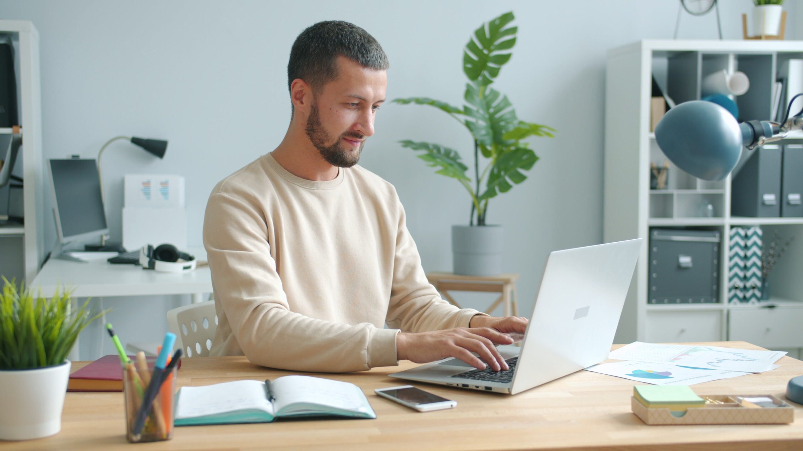 Como criar um laboratório de inovação digital para testar novos infoprodutos? 
